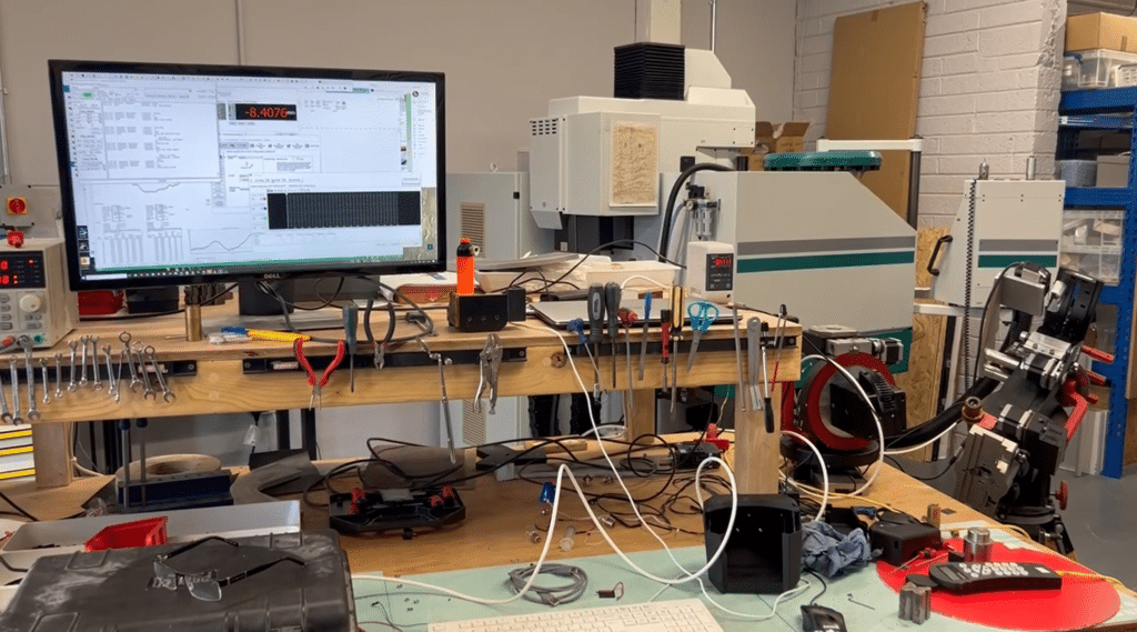 EQ8 R stepper tracking motion analysis